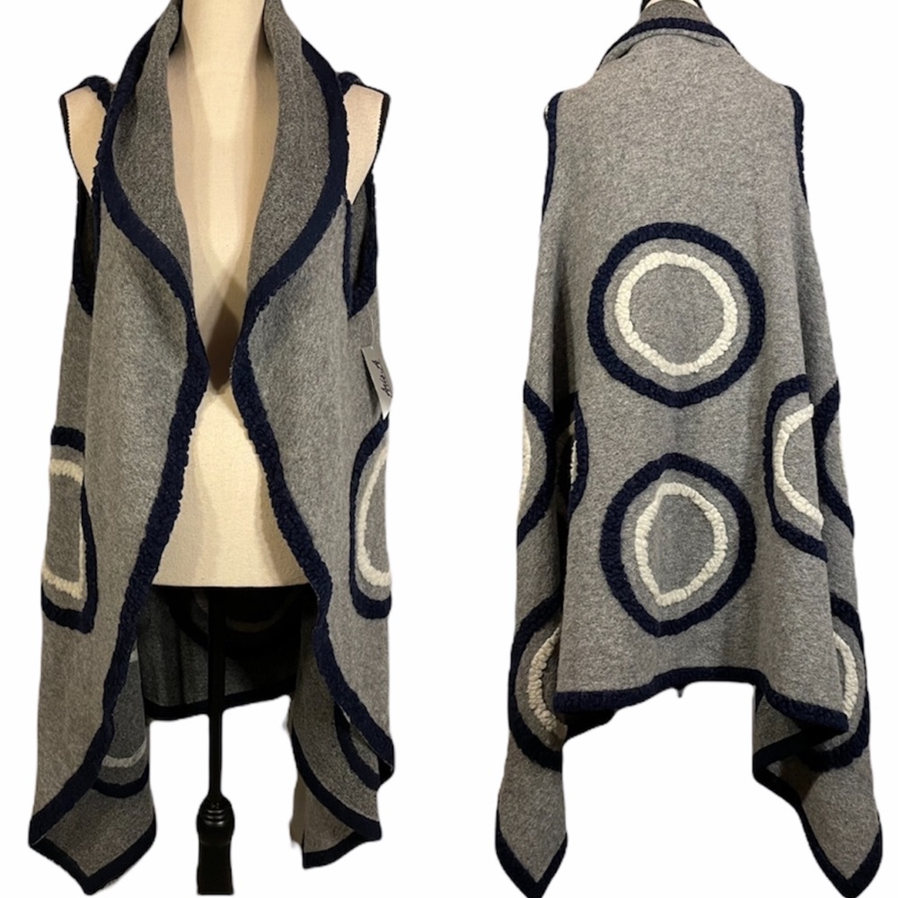 NWT Aris. A Wool Blend Circle Knit Design Open Front Sleeveless Sweater Duster